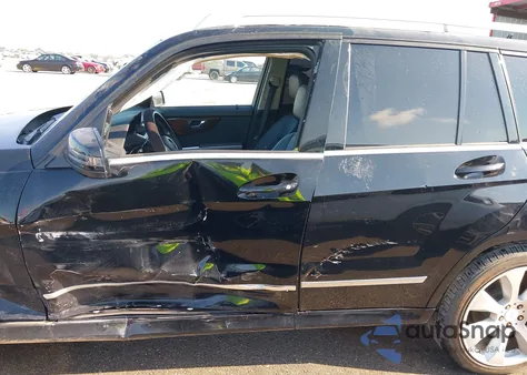 2011 Mercedes-Benz Glk 350 z USA, uszkodzony, nr VIN WDCGG5GB0BF561727